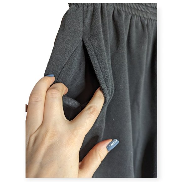 Vintage Capistrano Black Sweatpants Material Shorts Size 18/20 - Picture 3 of 12